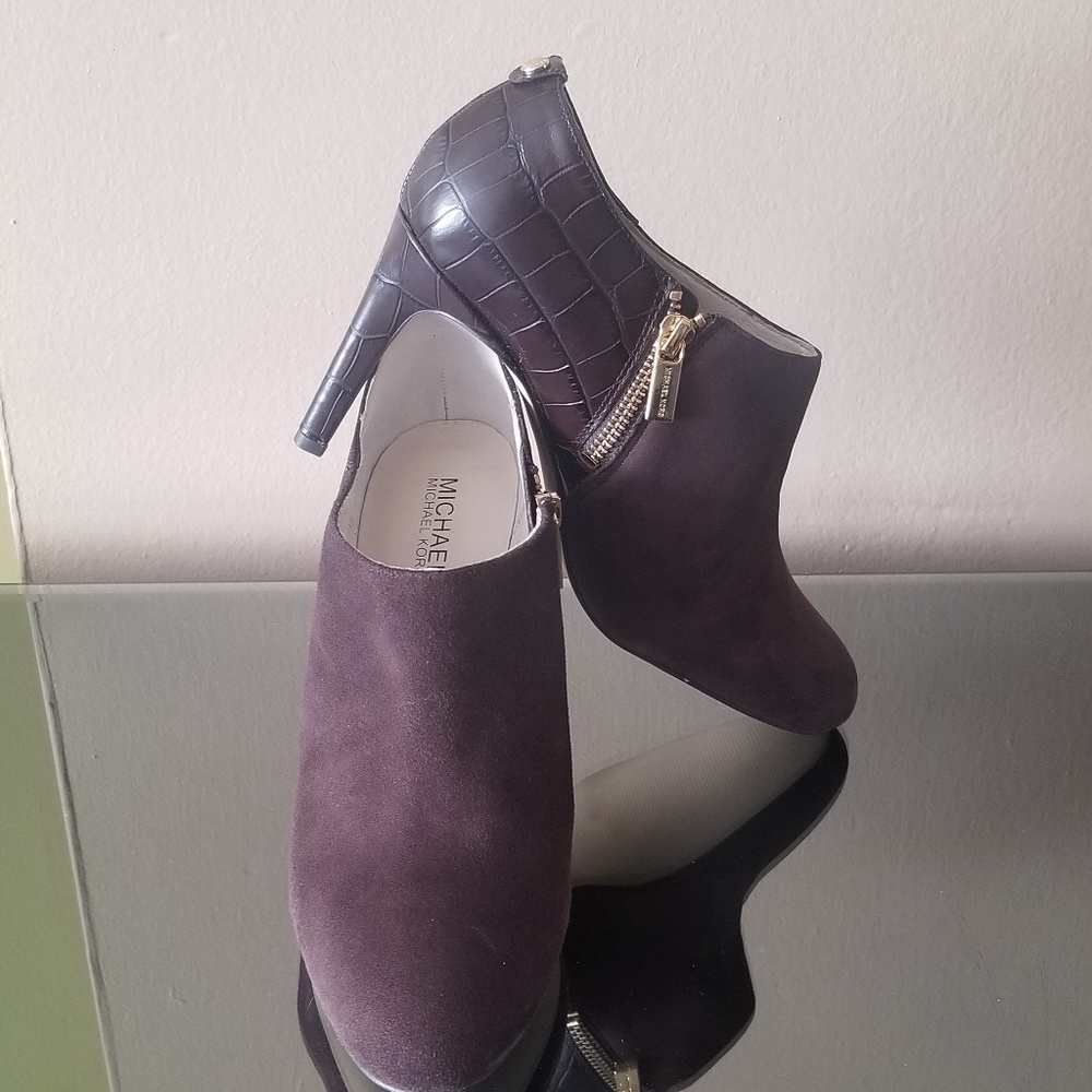 MICHAEL Michael Kors Sammy Ankle Boot, Size 9 - Picture 5 of 8